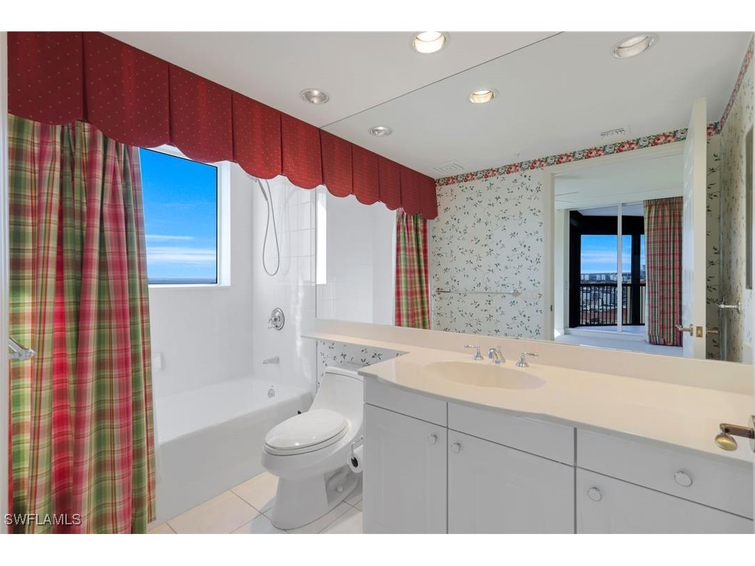 8473 Bay Colony Drive #1904 Naples FL 34108 224066066 image17