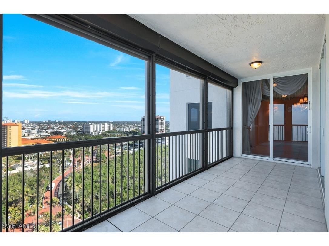 8473 Bay Colony Drive #1904 Naples FL 34108 224066066 image33