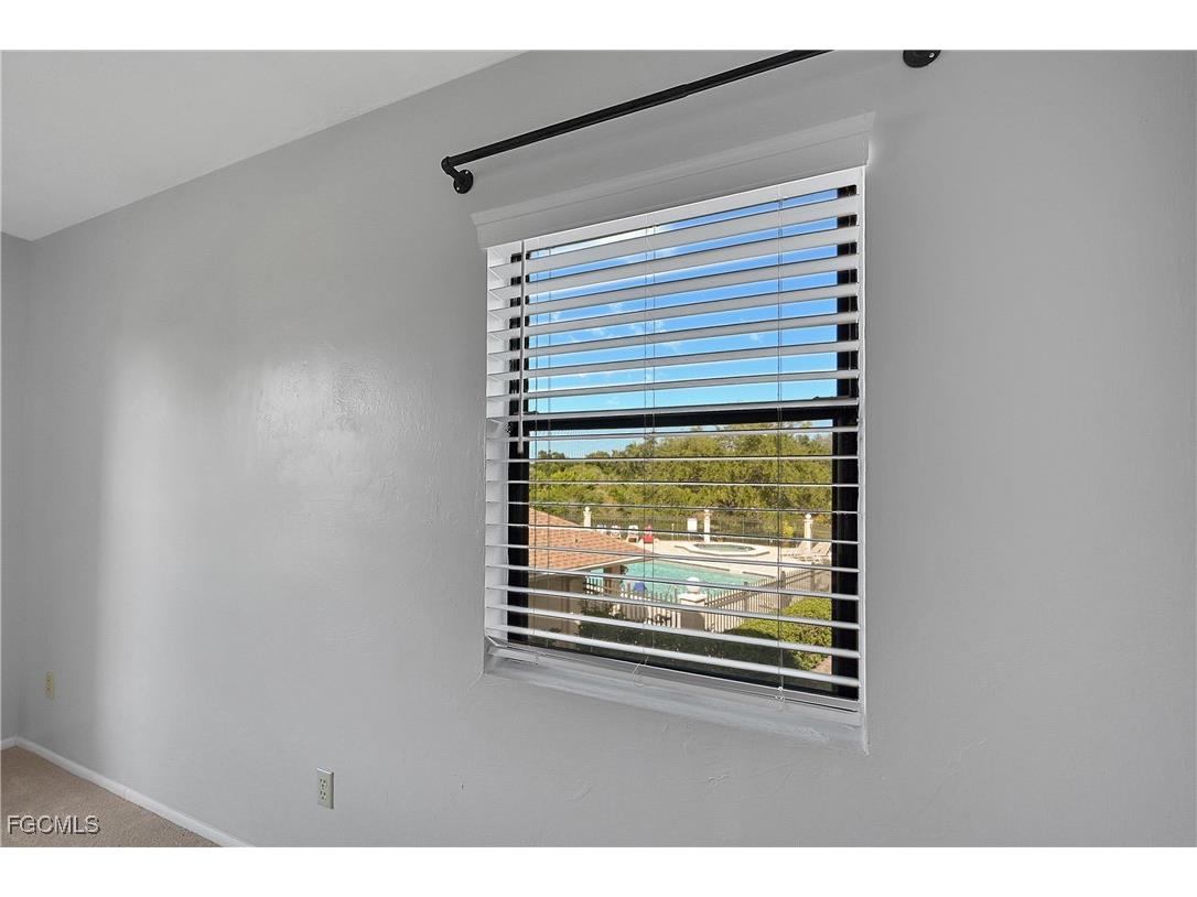 8474 Charter Club Circle #13 Fort Myers FL 33919 2025018844 image20