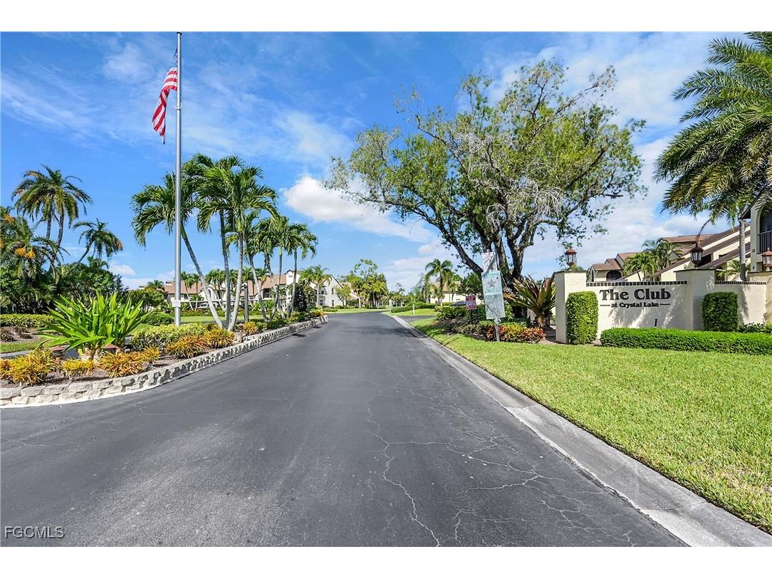 8474 Charter Club Circle #13 Fort Myers FL 33919 2025018844 image32