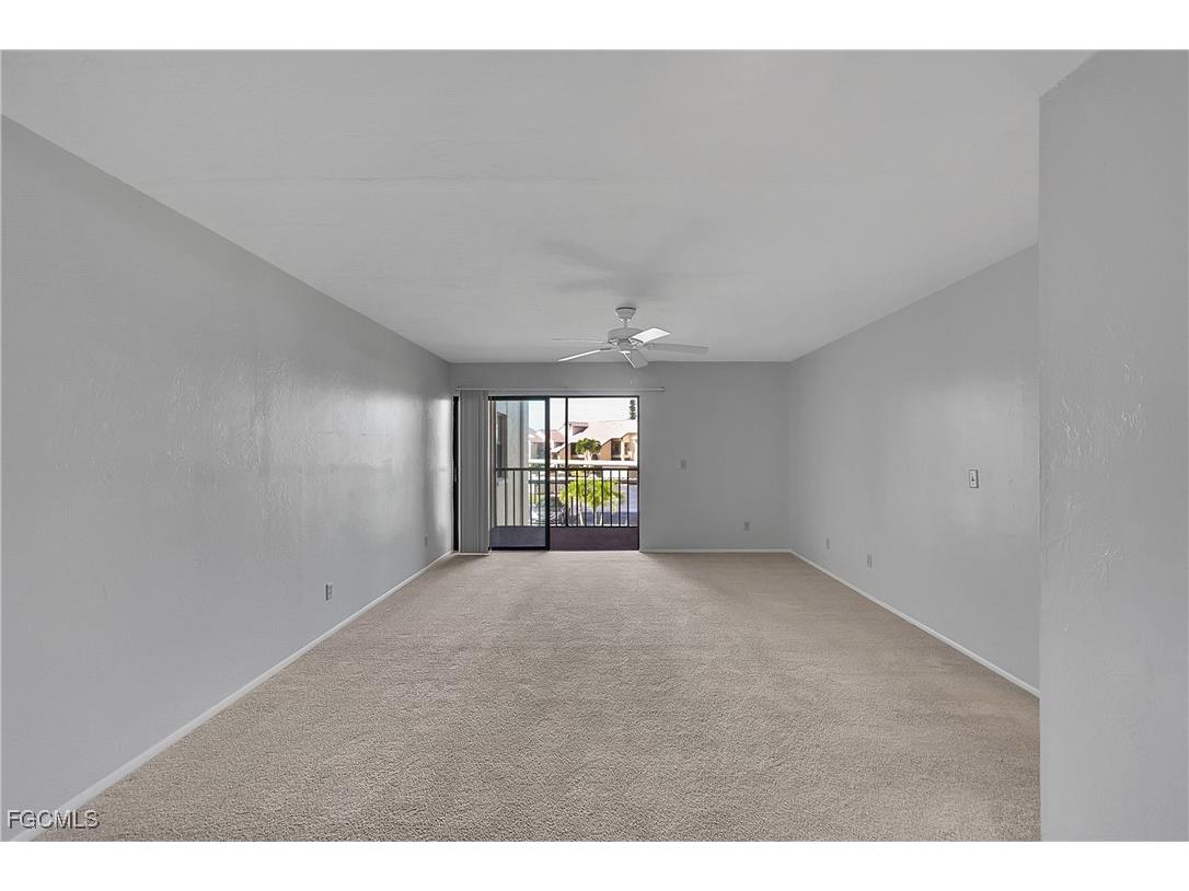 8474 Charter Club Circle #13 Fort Myers FL 33919 2025018844 image8