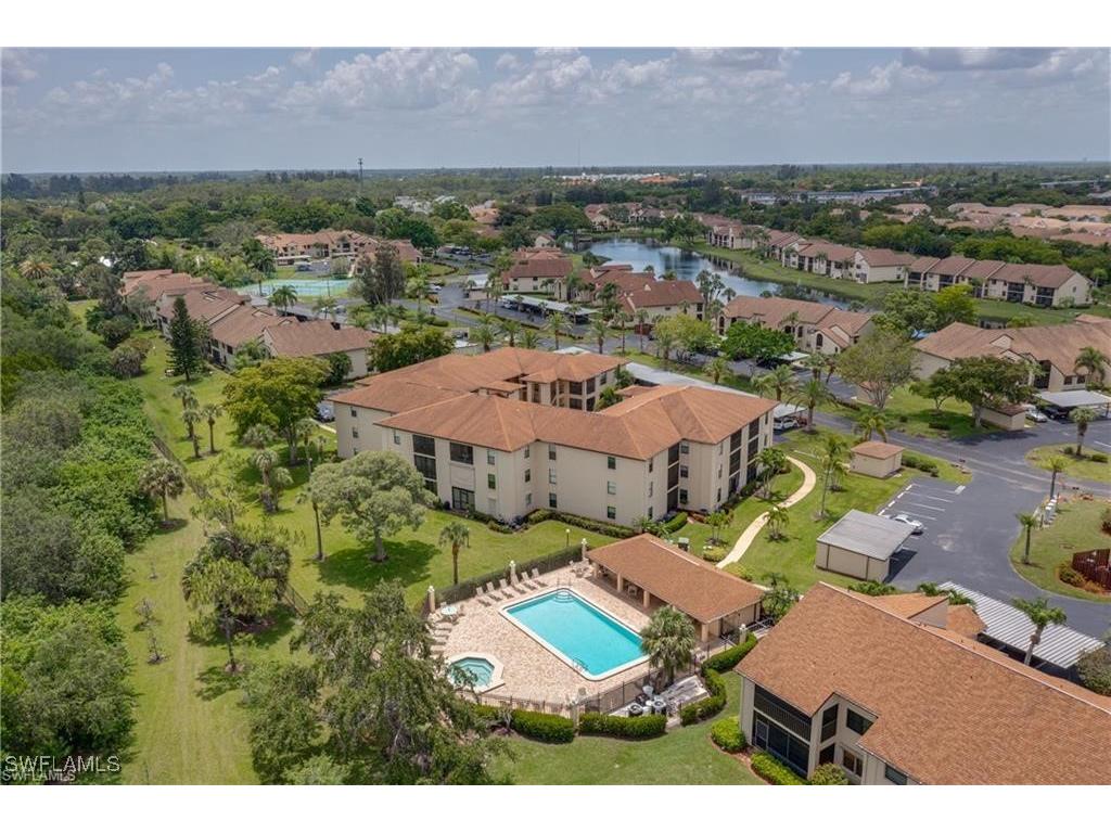 8474 Charter Club Circle #2 Fort Myers FL 33919 225026212 image1