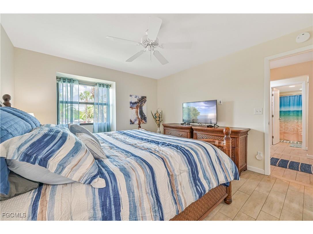 8475 Charter Club Circle #5 Fort Myers FL 33919 2026005072 image14