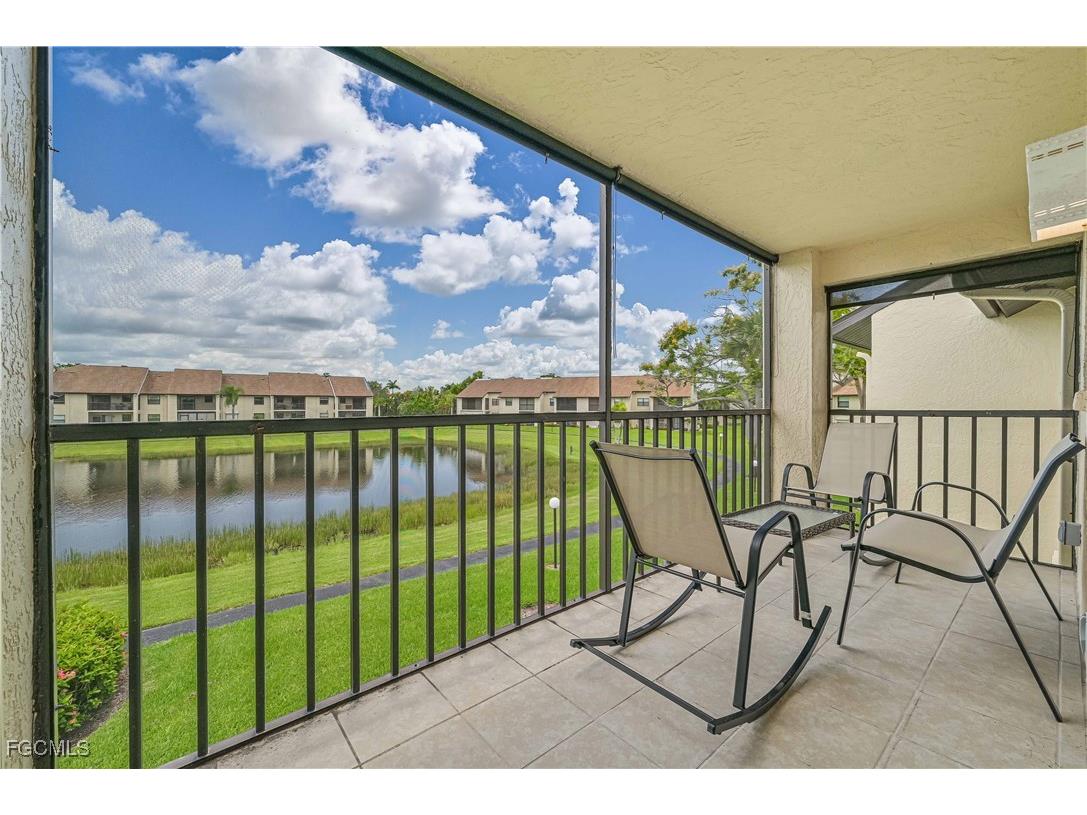 8475 Charter Club Circle #5 Fort Myers FL 33919 2026005072 image5