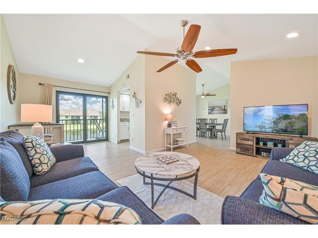 8475 Charter Club Circle #5 Fort Myers FL 33919 2026005072 image8