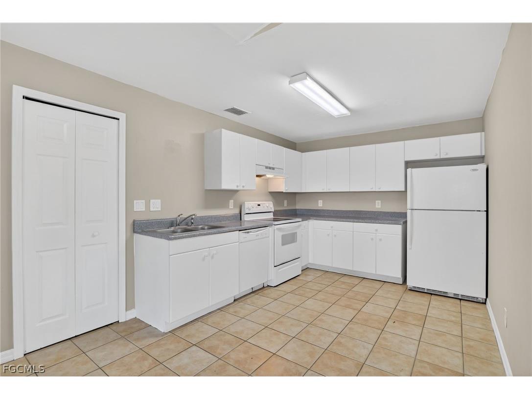 848 Holmes Avenue Lehigh Acres FL 33974 2026007439 image6