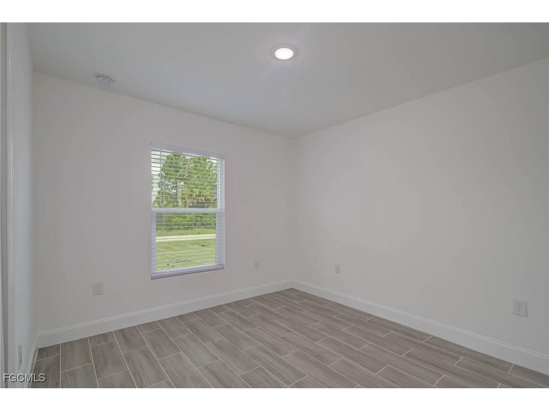 849/851 Bedford Drive Lehigh Acres FL 33974 2025006477 image13