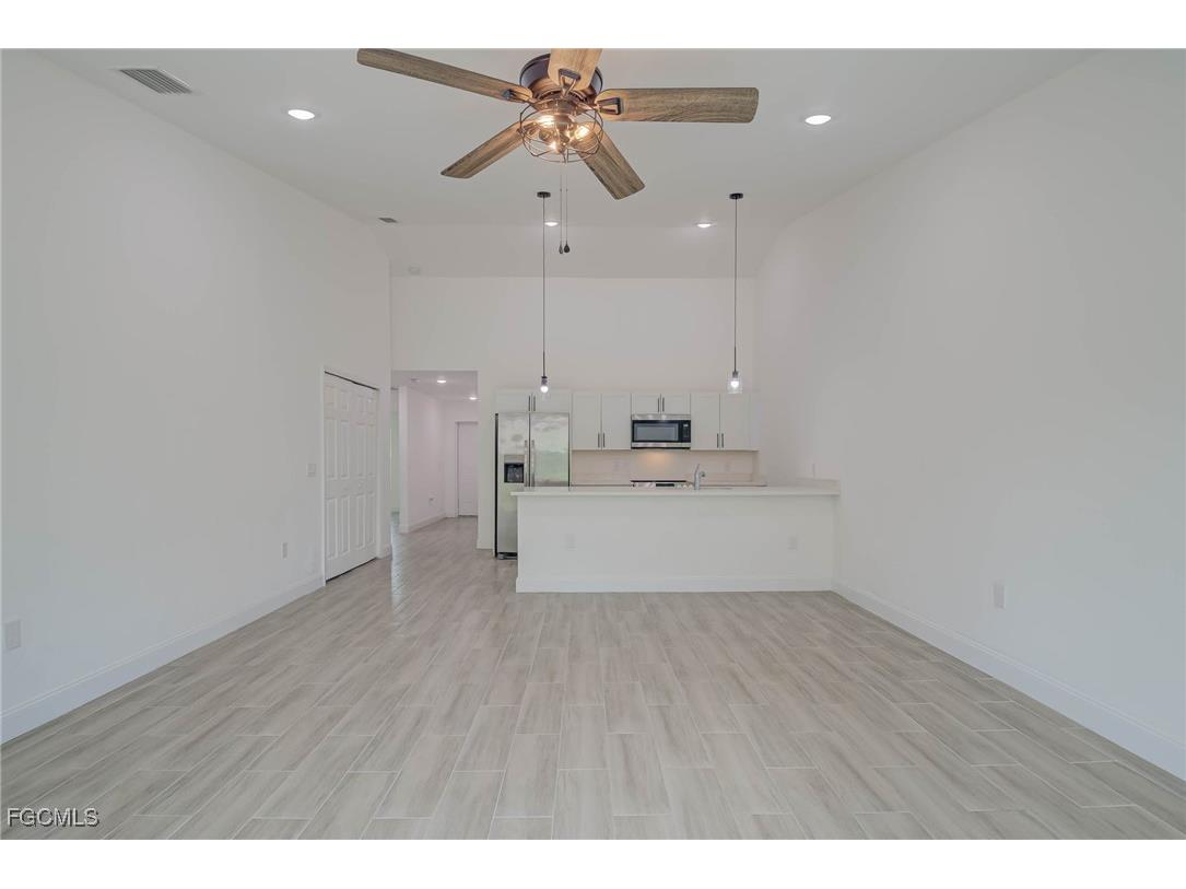 849/851 Bedford Drive Lehigh Acres FL 33974 2025006477 image19