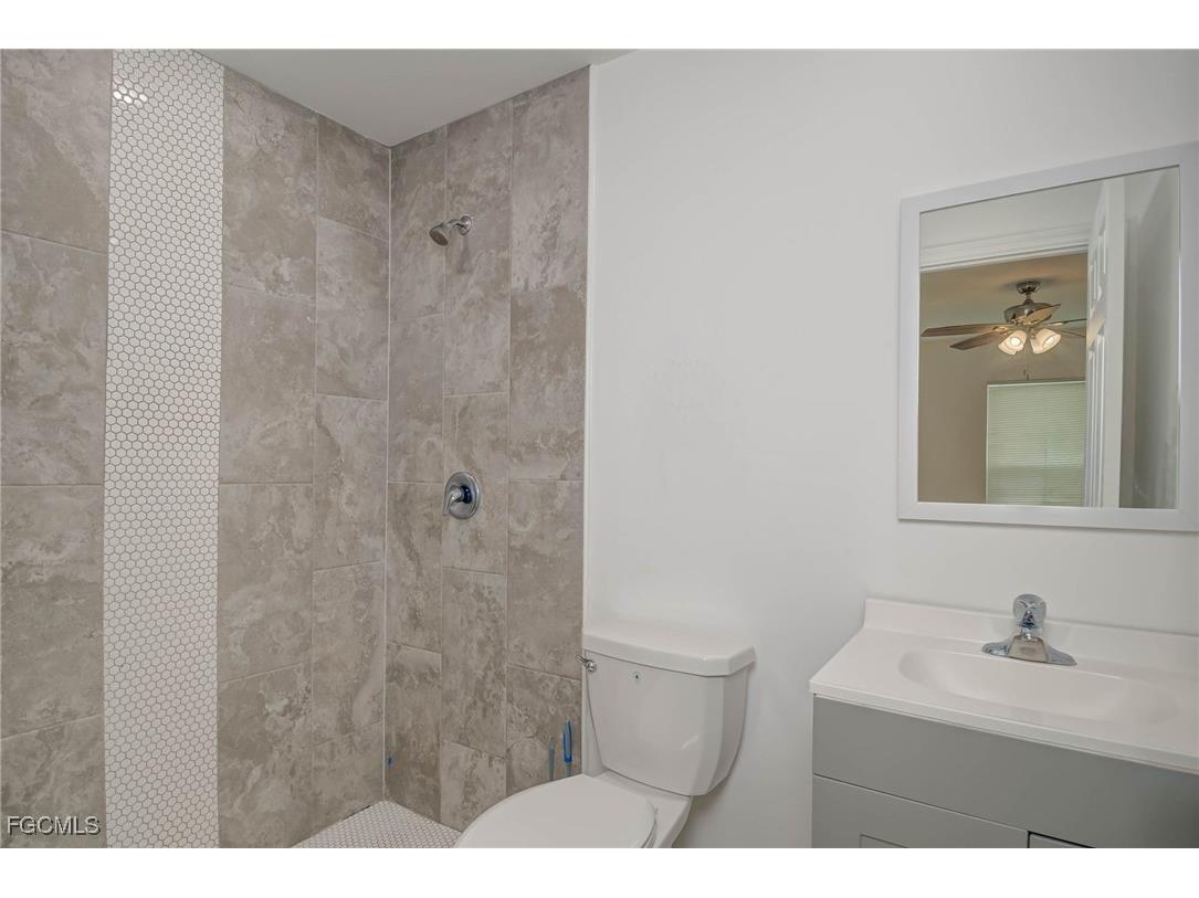 849/851 Bedford Drive Lehigh Acres FL 33974 2025006477 image25