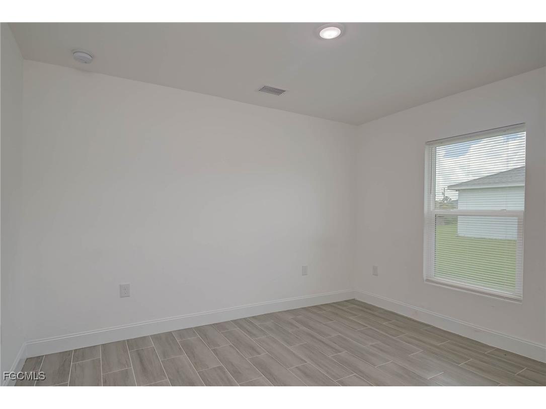 849/851 Bedford Drive Lehigh Acres FL 33974 2025006477 image26