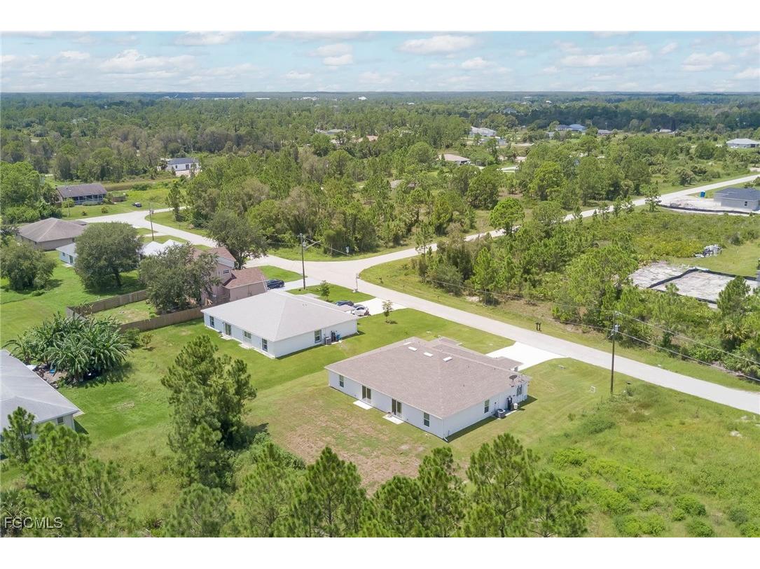 849/851 Bedford Drive Lehigh Acres FL 33974 2025006477 image31