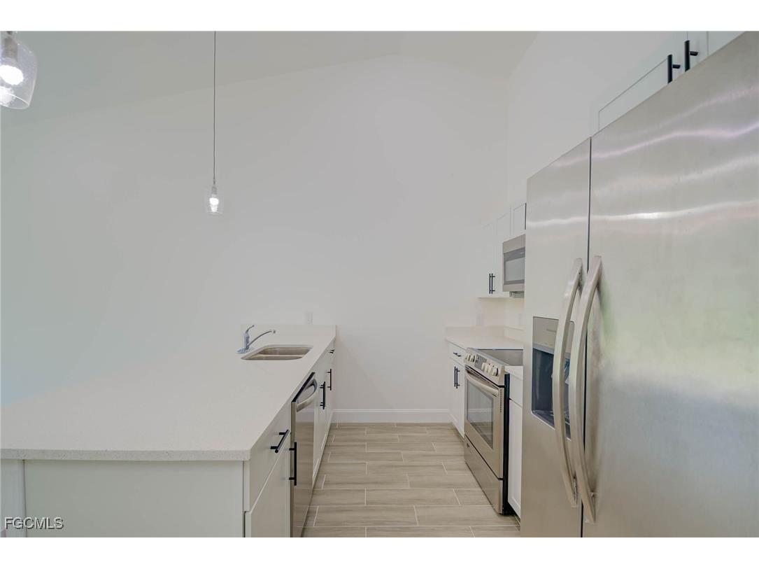 849/851 Bedford Drive Lehigh Acres FL 33974 2025006477 image8