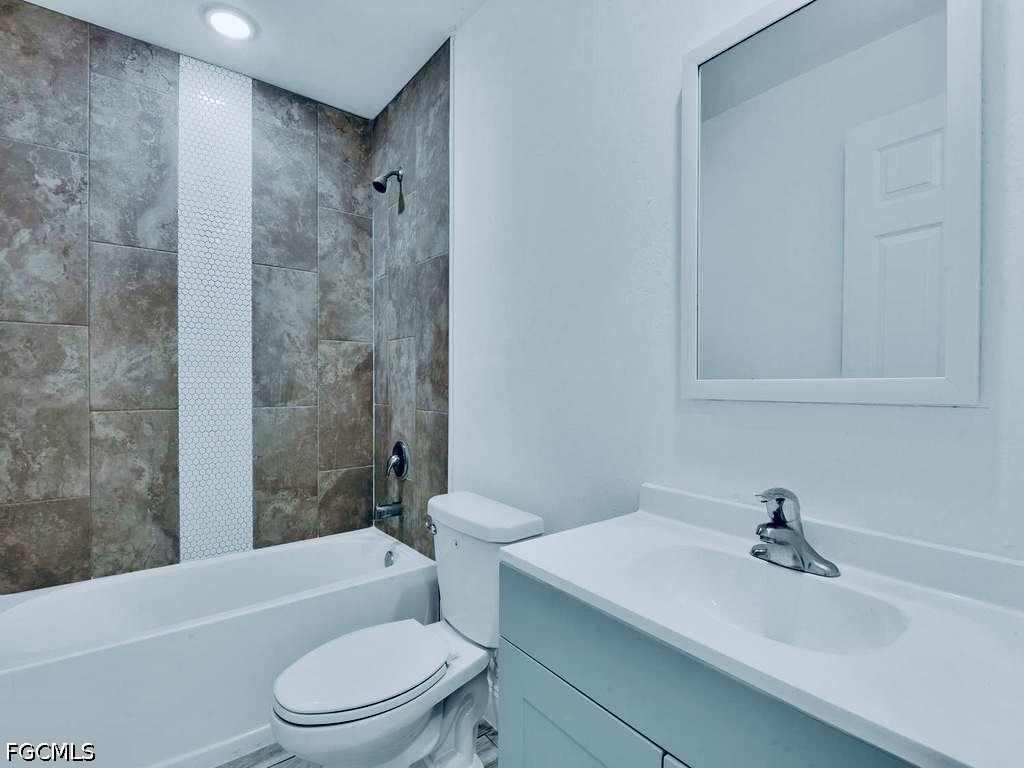 849/851 Bedford Drive Lehigh Acres FL 33974 2026018719 image30