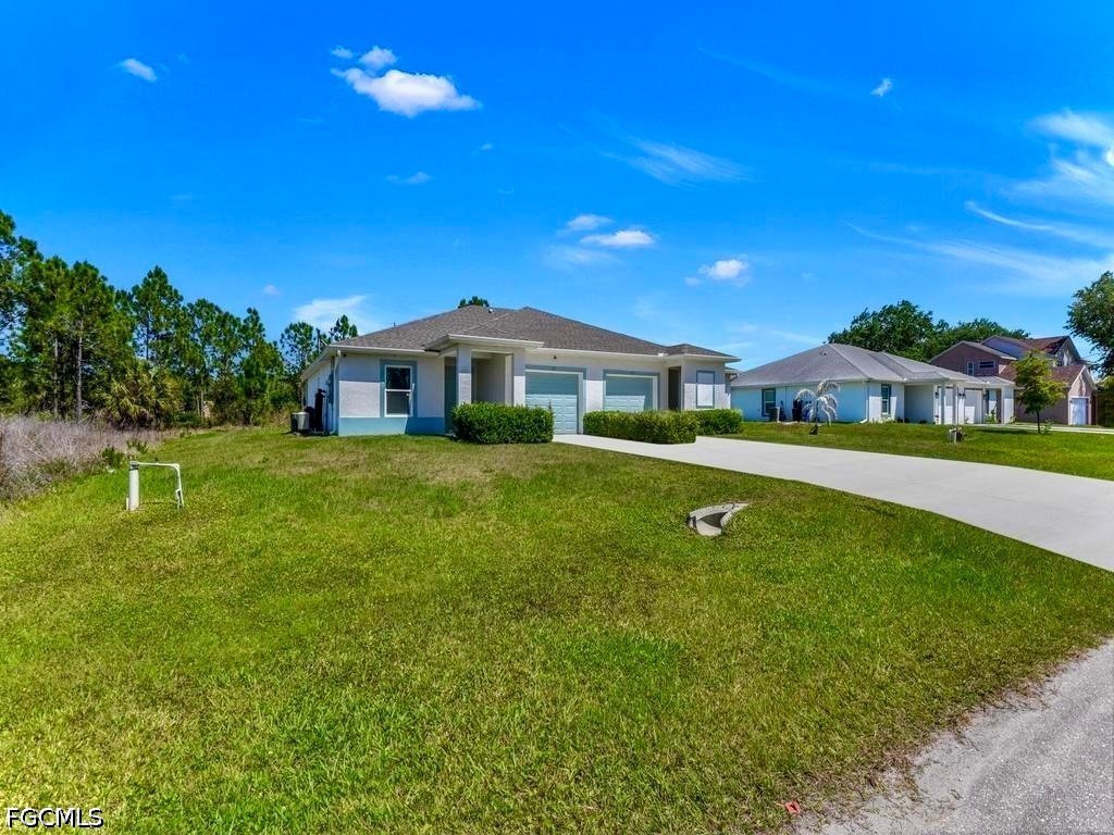 849 Bedford Drive Lehigh Acres FL 33974 2026023096 image2