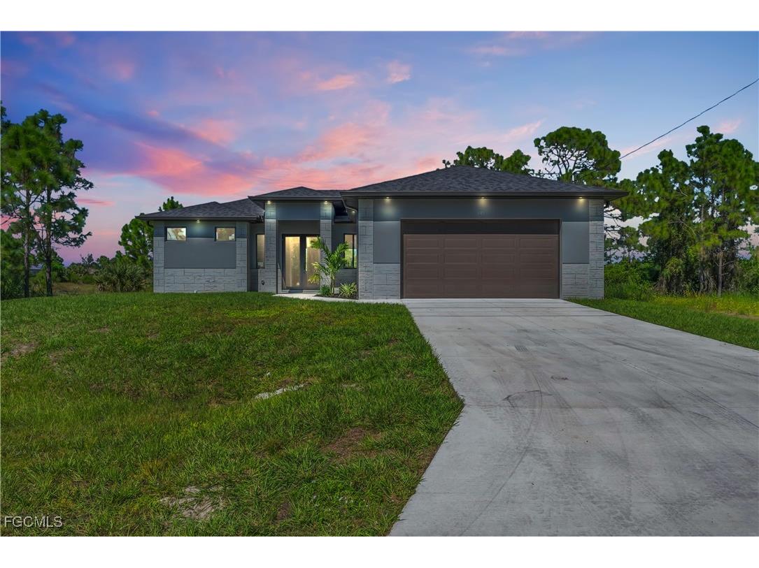 849 Bently Street E Lehigh Acres FL 33974 2025015385 image1