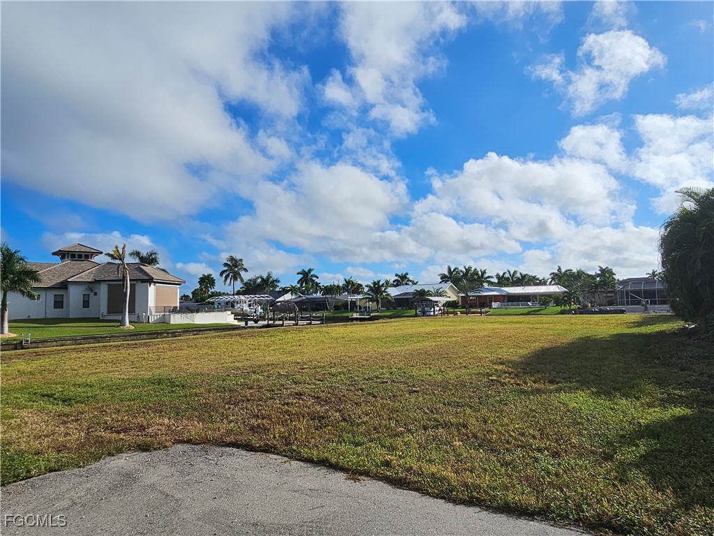 849 Montclaire Court Cape Coral FL 33904 2025014183 image3