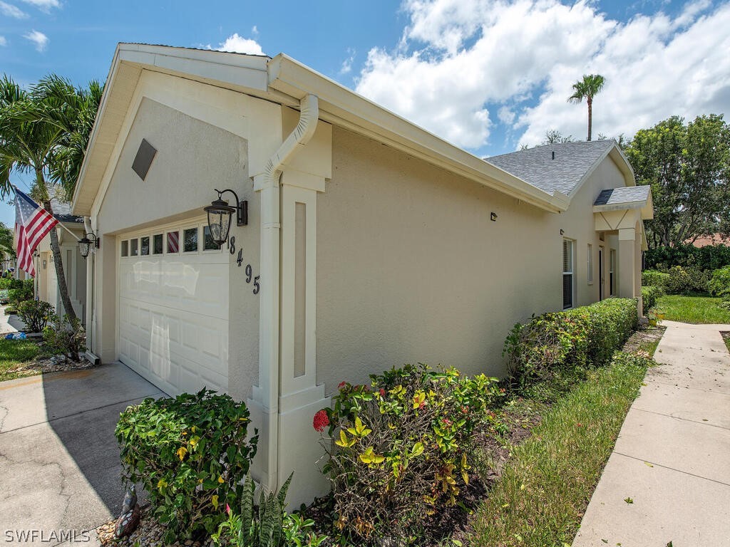 8495 Ibis Cove Circle #M-671 Naples FL 34119 222057195 image1