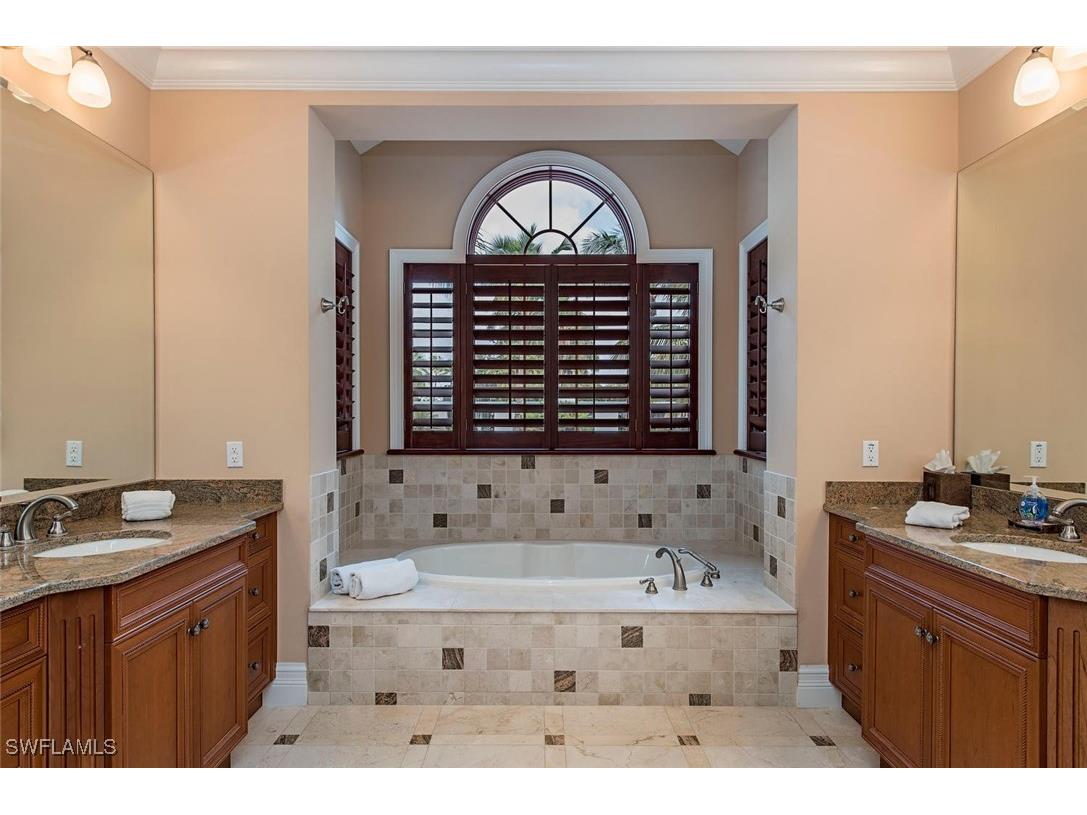 85 13th Avenue S Naples FL 34102 226005316 image8