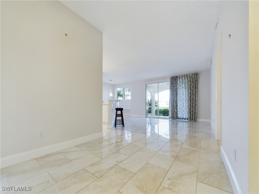 85 Silver Oaks Circle #6-102 Naples FL 34119 225068293 image2