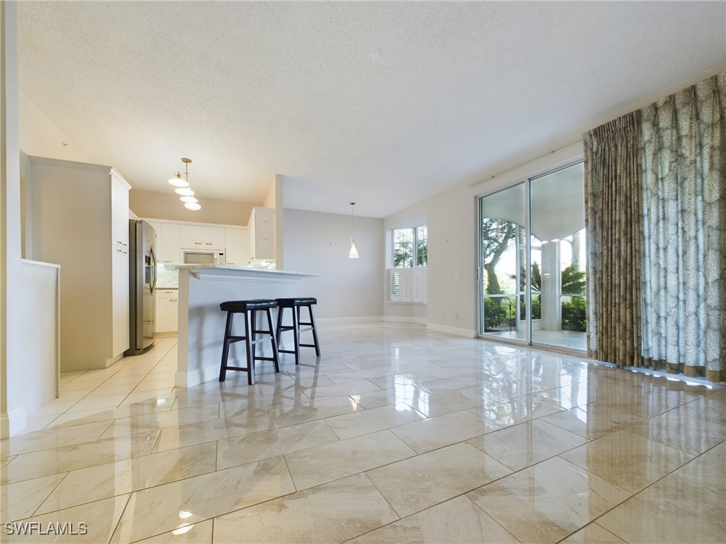 85 Silver Oaks Circle #6-102 Naples FL 34119 225068293 image3