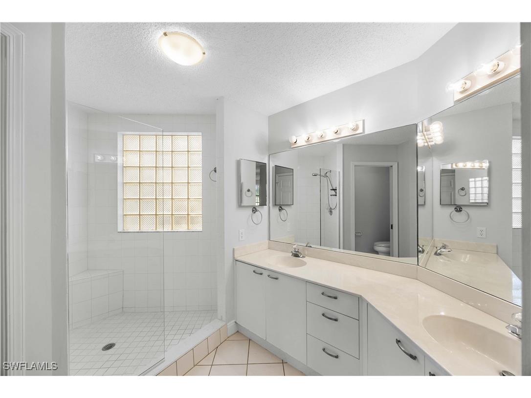 85 Silver Oaks Circle SW #6-102 Naples FL 34119 226004123 image12