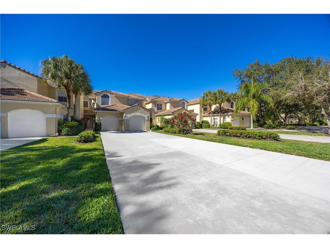 85 Silver Oaks Circle SW #6-102 Naples FL 34119 226004123 image2