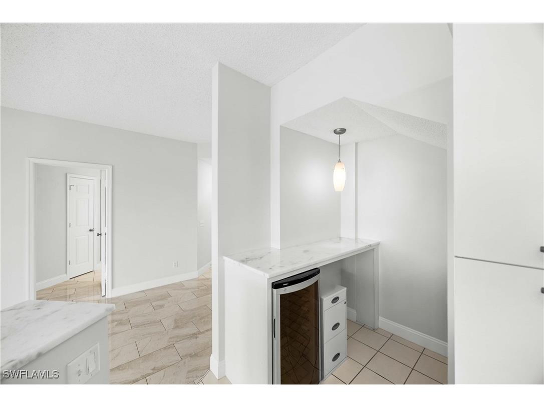 85 Silver Oaks Circle SW #6-102 Naples FL 34119 226004123 image9