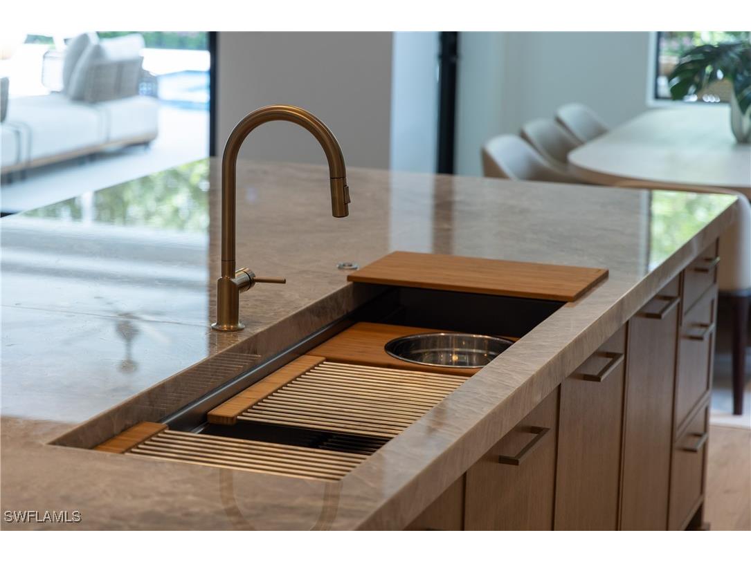 850 10th Street N Naples FL 34102 225056335 image16