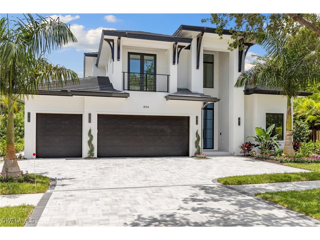850 10th Street N Naples FL 34102 225056335 image2