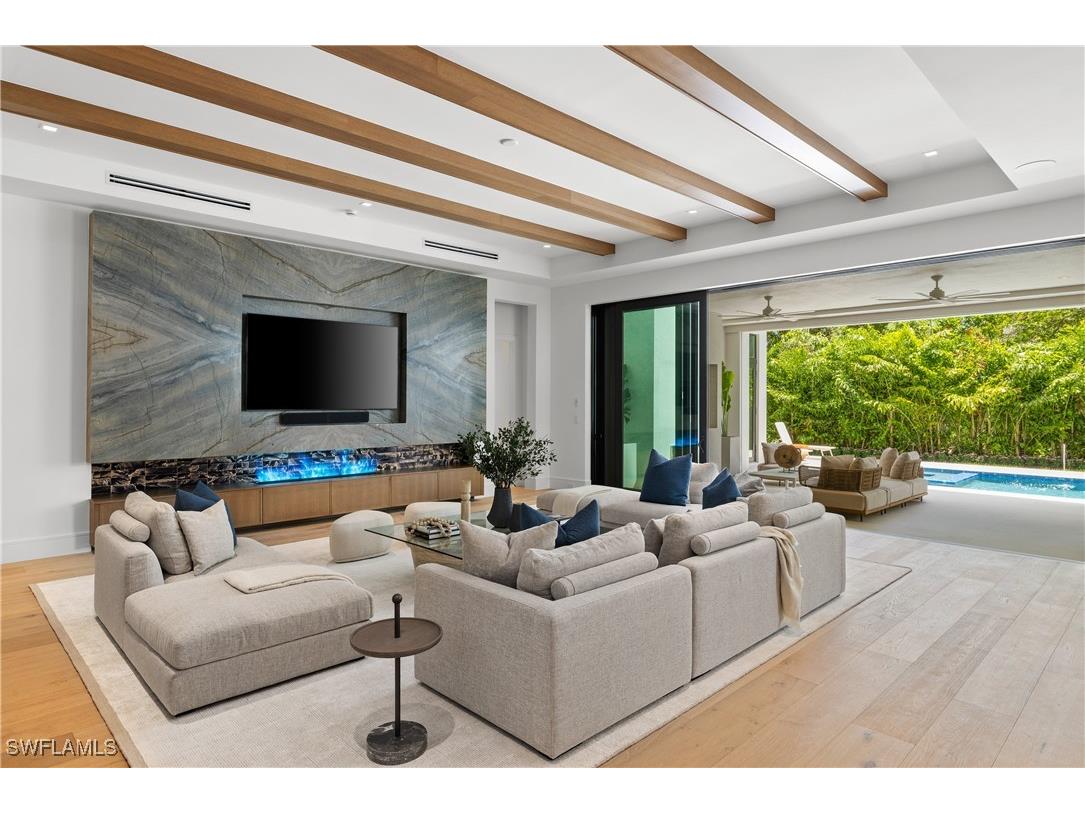 850 10th Street N Naples FL 34102 225056335 image3