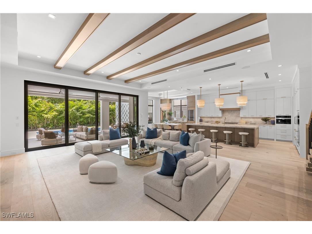 850 10th Street N Naples FL 34102 225056335 image4