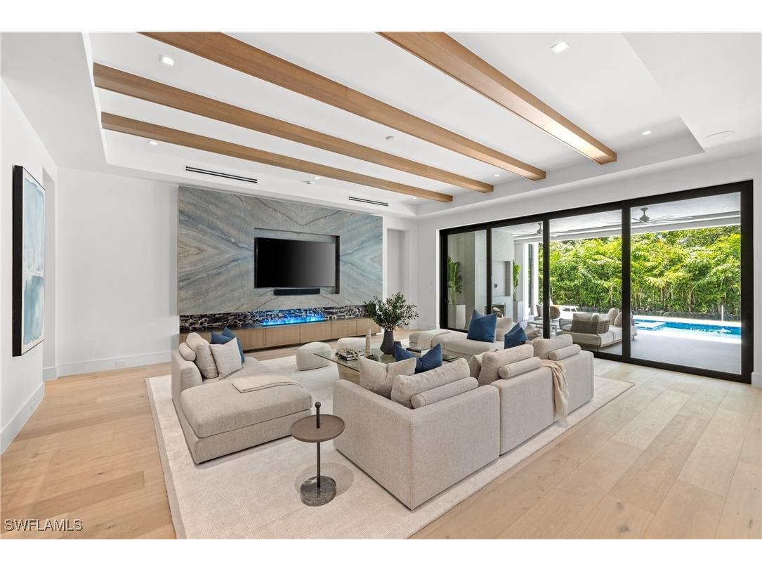 850 10th Street N Naples FL 34102 225056335 image9