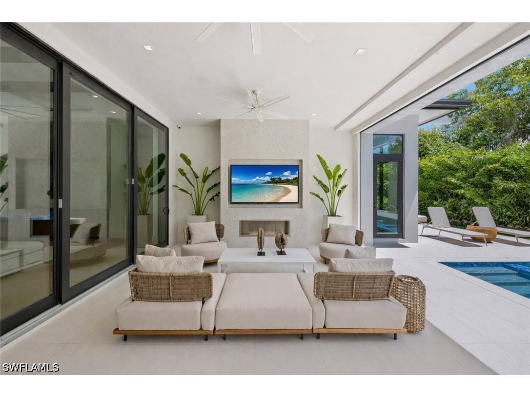 850 10th Street N Naples FL 34102 226024509 image24