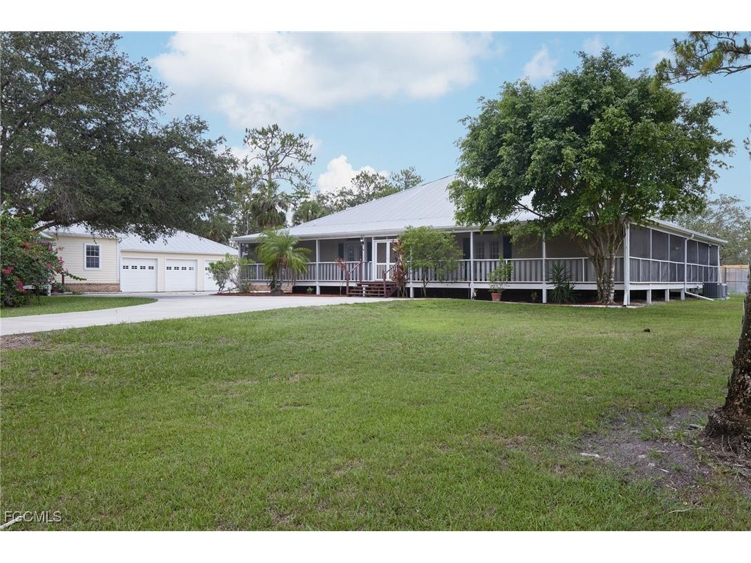 850 12th Avenue NW Naples FL 34120 2025010674 image1