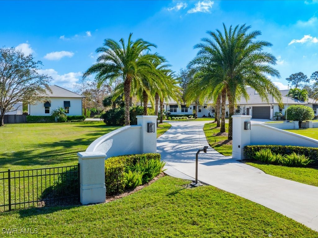 850 31st Street SW Naples FL 34117 224103375 image1