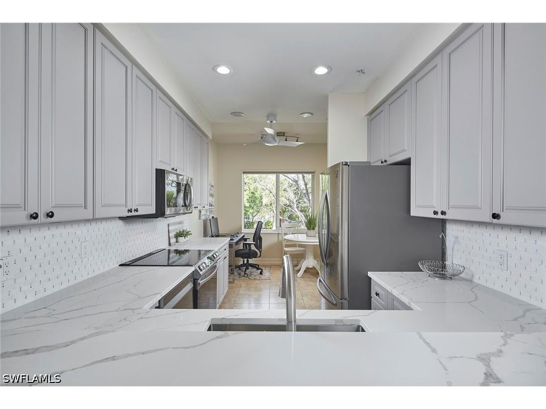850 6th Avenue N #204 Naples FL 34102 226014670 image6