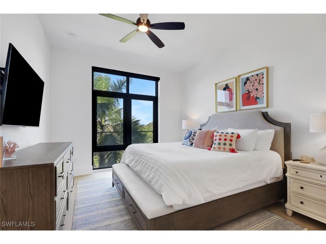 850 Central #303 Naples FL 34102 225079831 image18