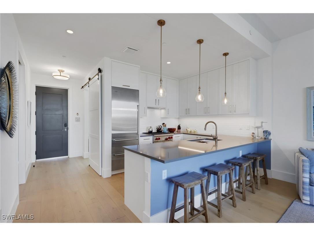 850 Central #303 Naples FL 34102 225079831 image3