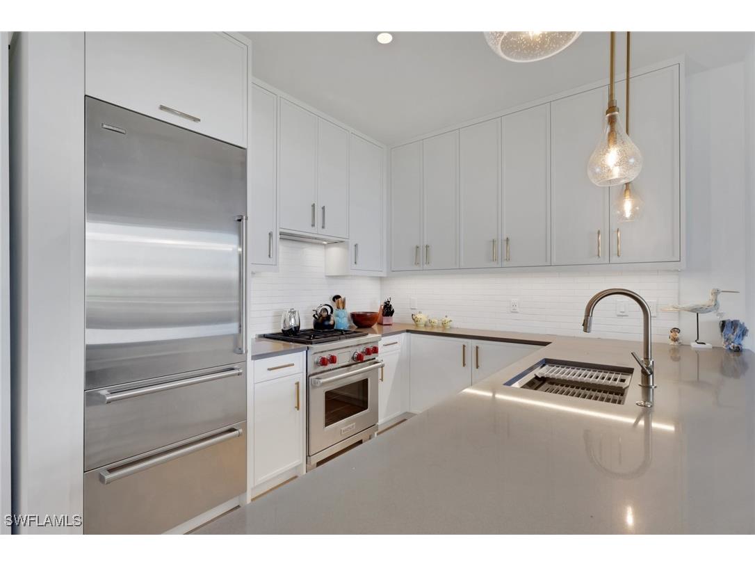 850 Central #303 Naples FL 34102 225079831 image4