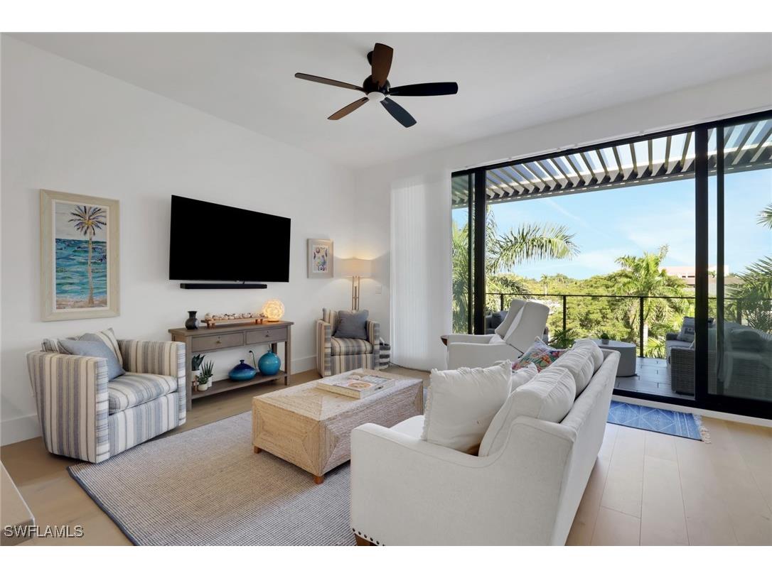 850 Central #303 Naples FL 34102 225079831 image8