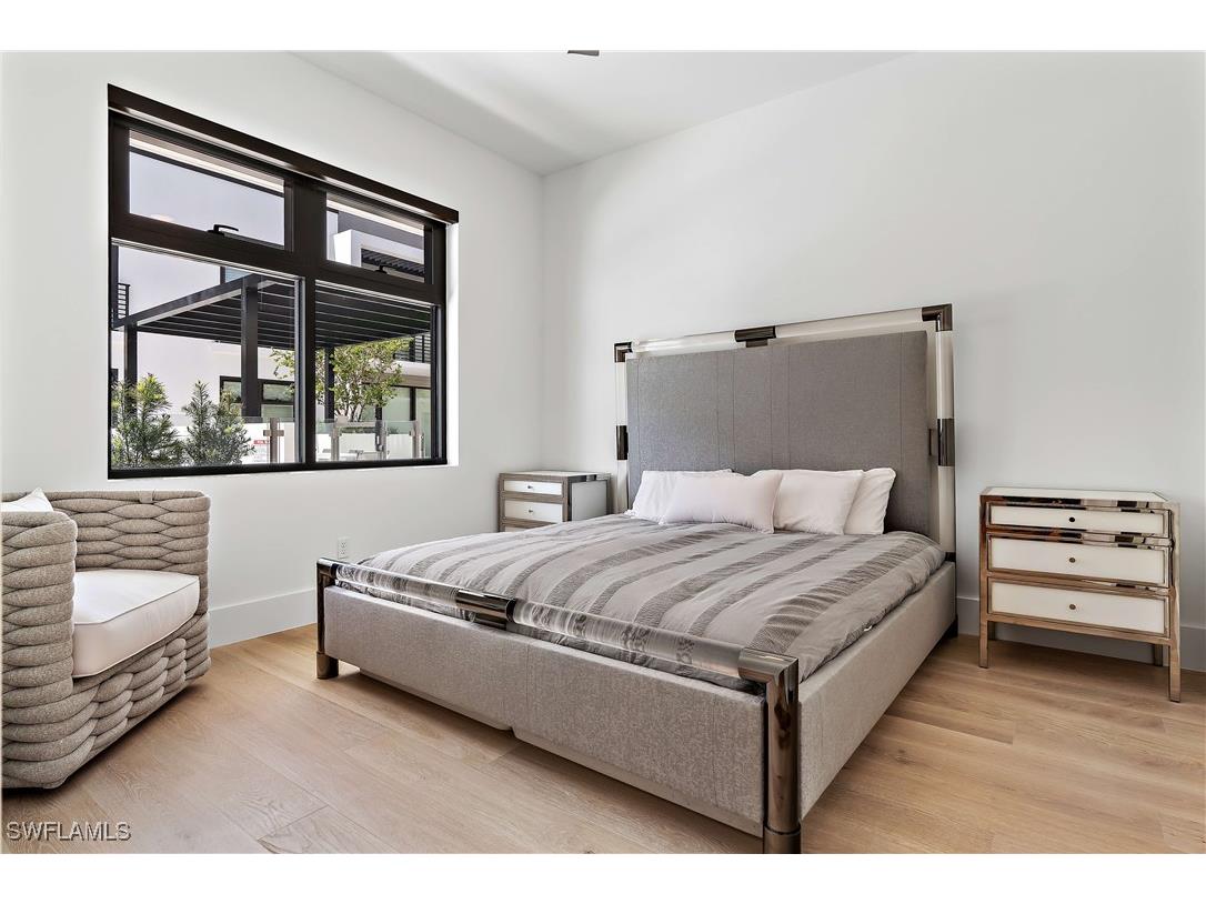 850 Central Avenue #202 Naples FL 34102 225045881 image12