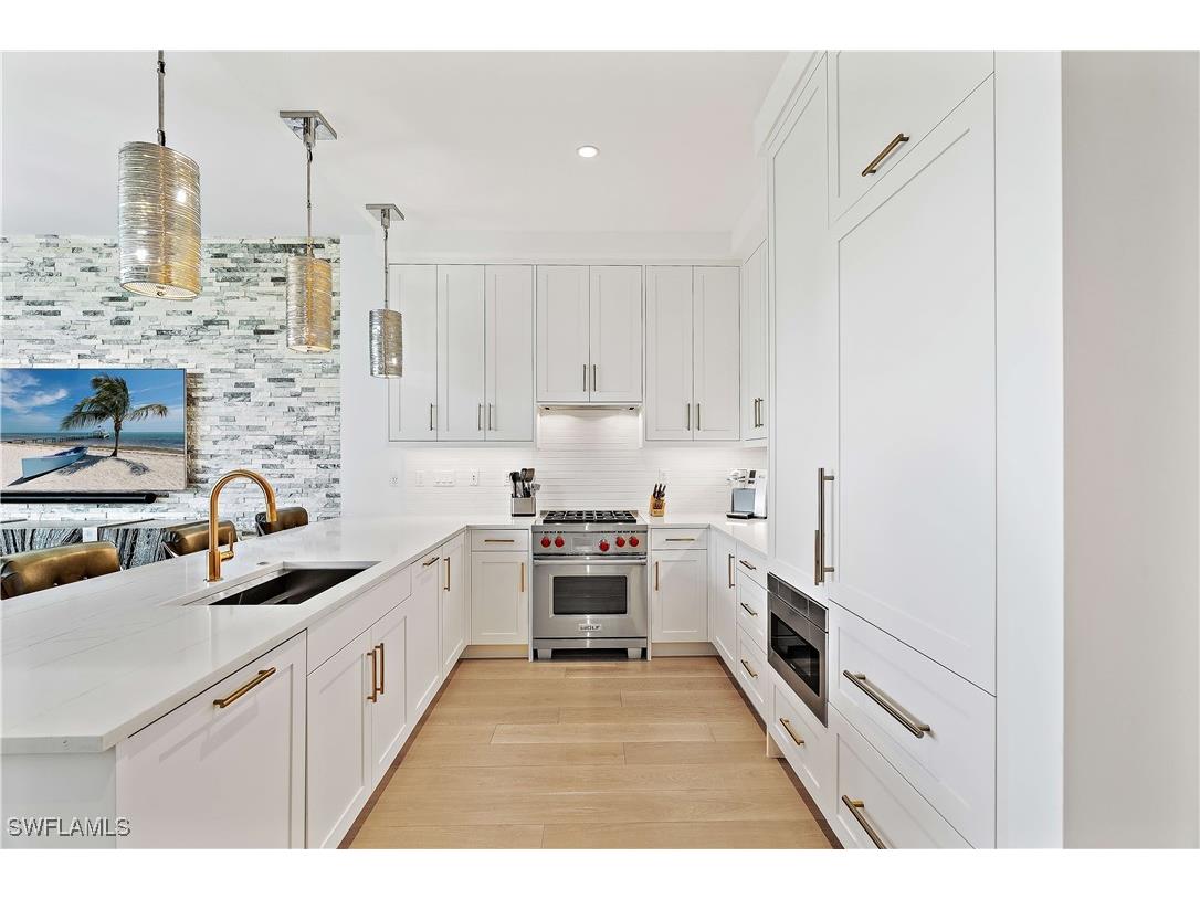 850 Central Avenue #202 Naples FL 34102 225077436 image5