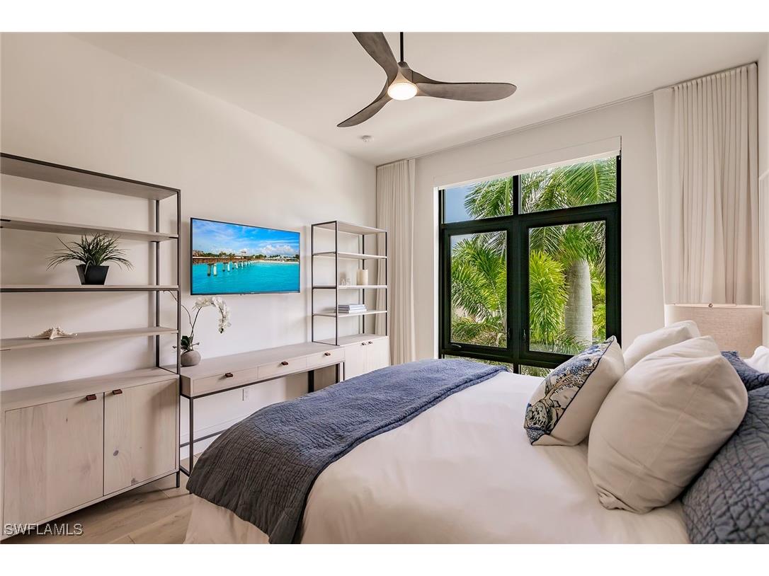 850 Central Avenue #203 Naples FL 34135 225060692 image16