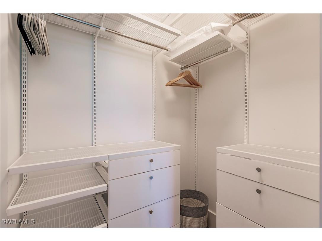 850 Central Avenue #203 Naples FL 34135 225060692 image20