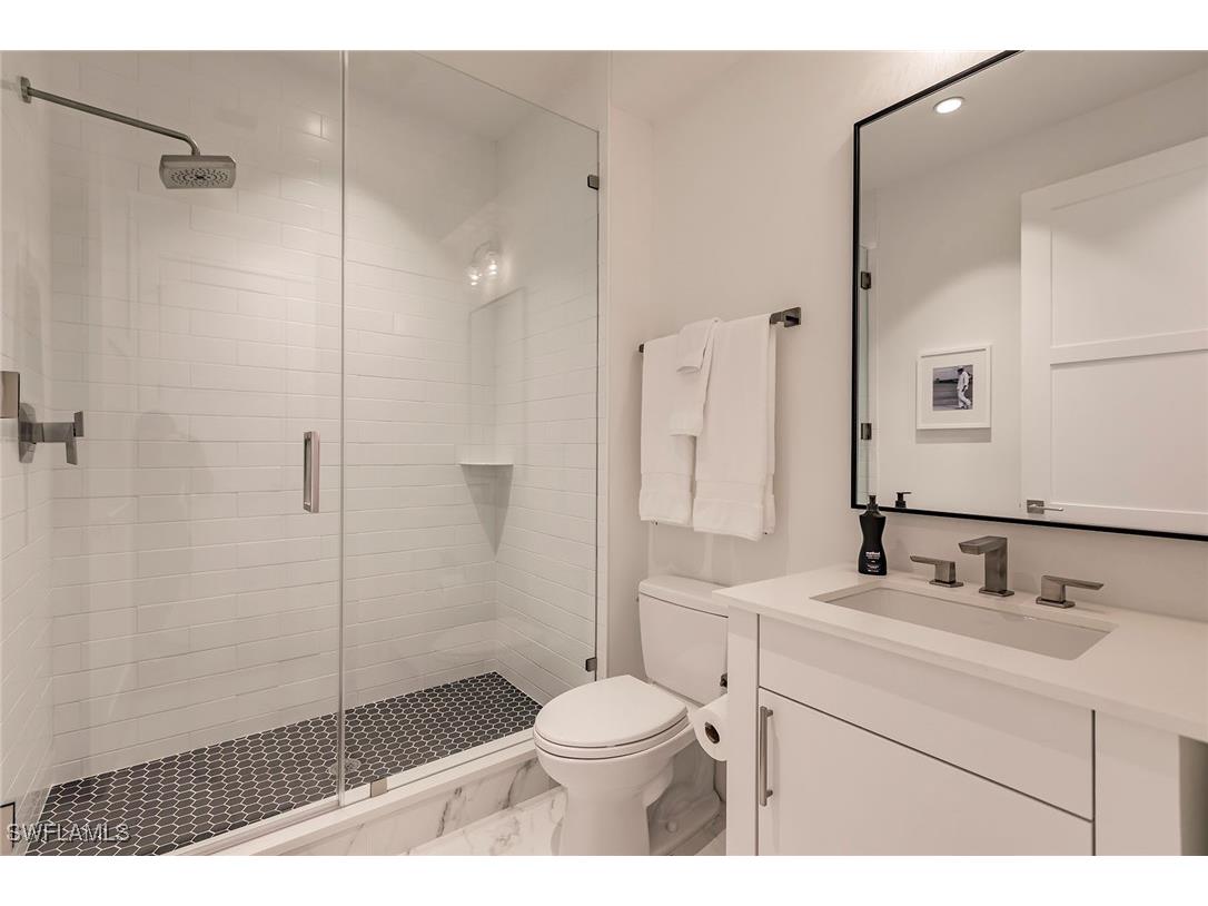 850 Central Avenue #203 Naples FL 34135 225060692 image24