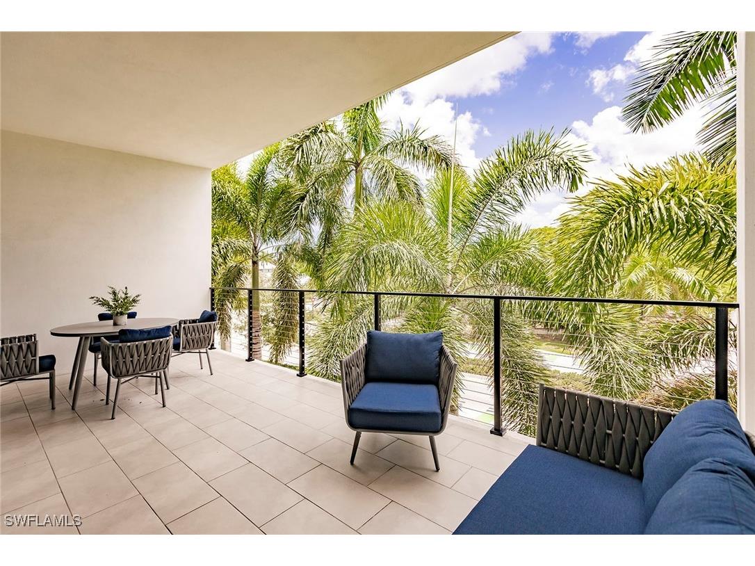 850 Central Avenue #203 Naples FL 34135 225060692 image25