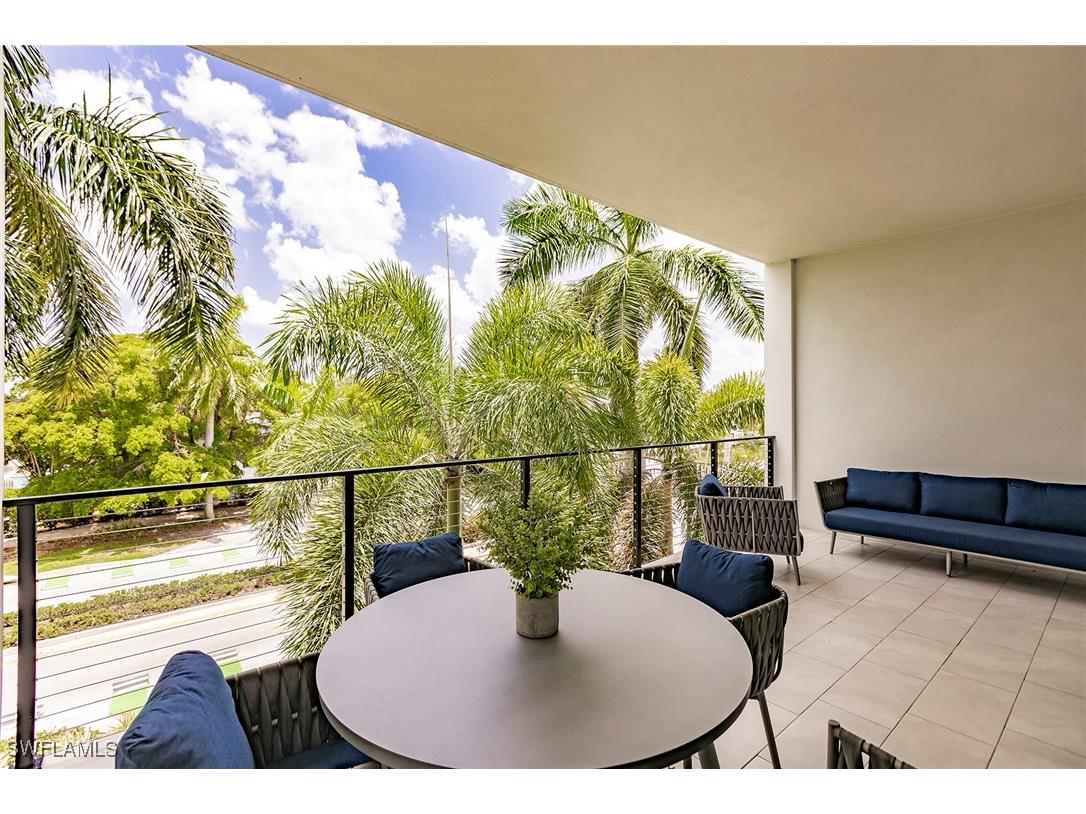 850 Central Avenue #203 Naples FL 34135 225060692 image29