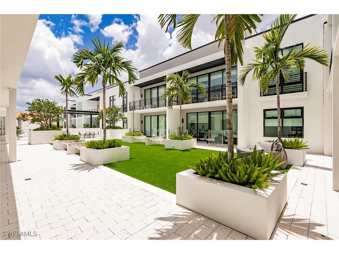 850 Central Avenue #203 Naples FL 34135 225060692 image30