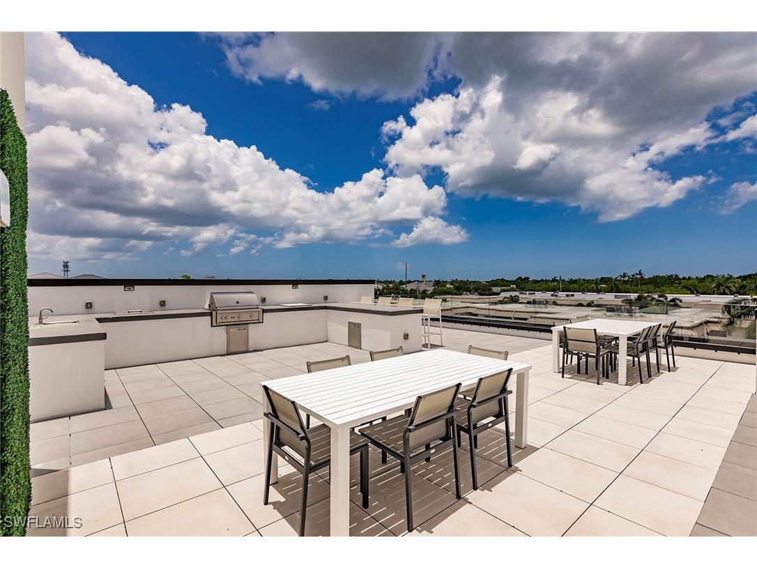 850 Central Avenue #203 Naples FL 34135 225060692 image33