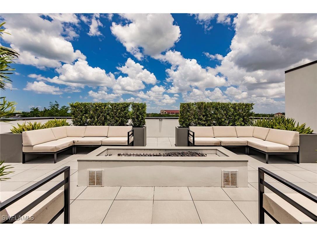 850 Central Avenue #203 Naples FL 34135 225060692 image34